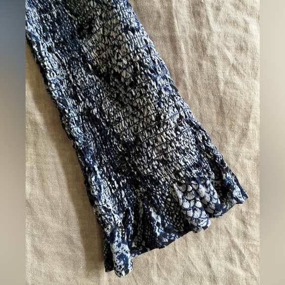 Reformation Rosamund Blue Serpent Print Smocked Midi Dress - Large - Picture 8 of 10